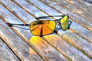 Antrim Oakley 5 contrast